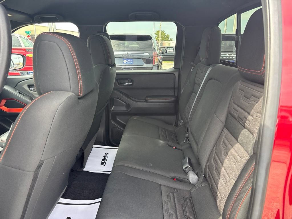 Used 2025 Nissan Frontier PRO-4X AWD/4WD image 35