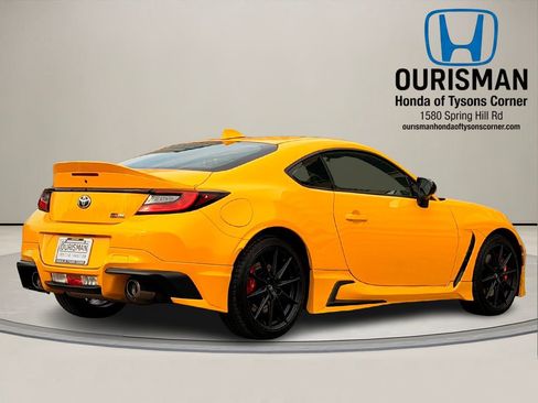 Used 2026 Toyota GR86 YUZU Limited w/ GR Aero Kit image 3