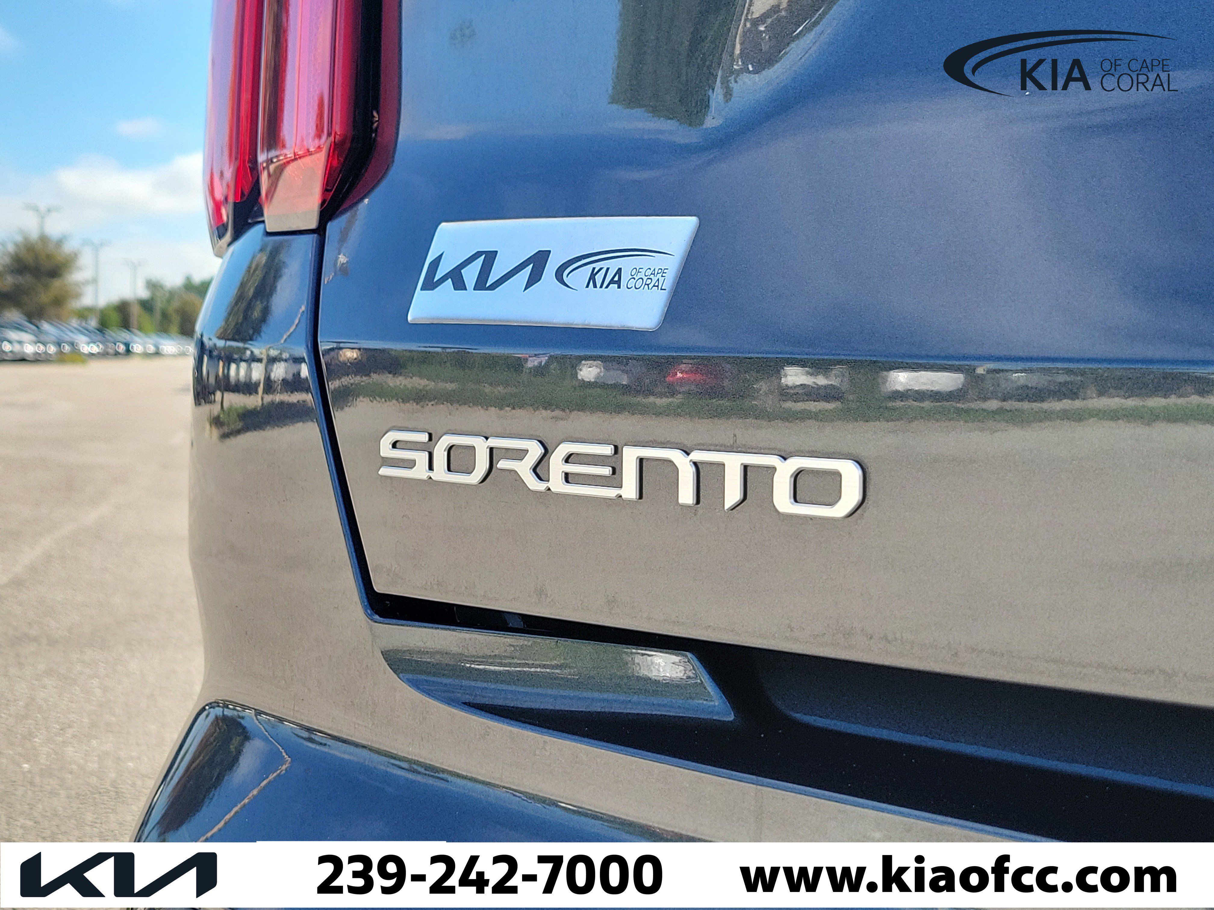 Certified 2023 Kia Sorento SX FWD image 10