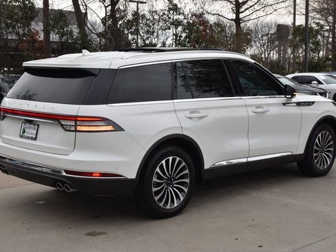 Certified 2023 Lincoln Aviator Reserve w/ Elements Package Plus image 7