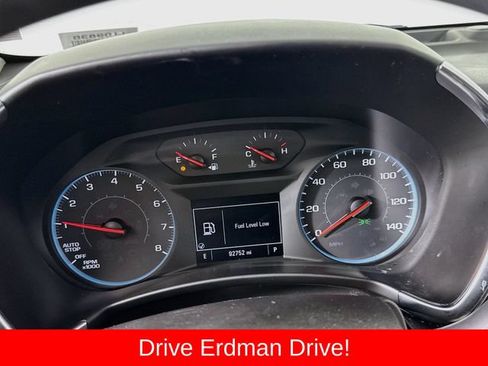 Used 2018 Chevrolet Equinox LT FWD image 17