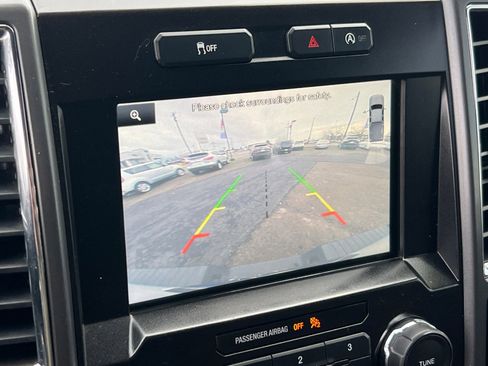 Used 2015 Ford F150 XLT w/ Equipment Group 302A Luxury image 16