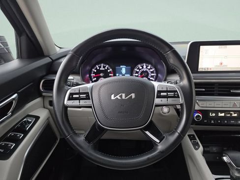 Used 2022 Kia Telluride EX w/ EX Premium Package FWD image 25