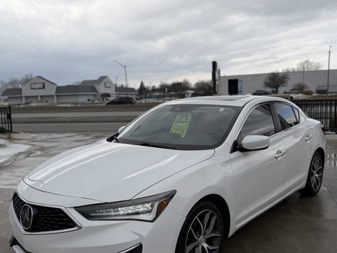 Used 2019 Acura ILX image 3