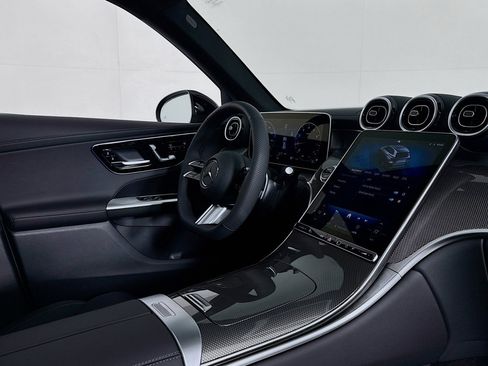 New 2026 Mercedes-Benz GLC 300 image 15