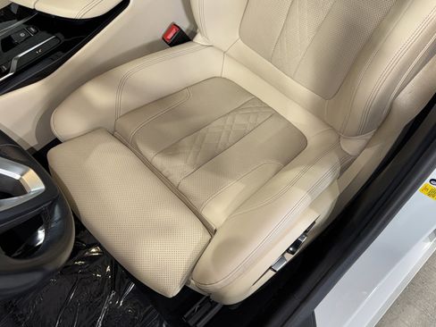 Used 2023 BMW 540i w/ Convenience Package RWD image 34