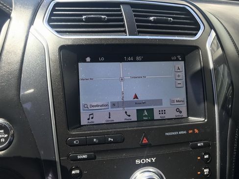 Used 2019 Ford Explorer Platinum image 11