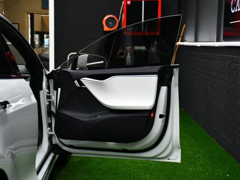 Used 2017 Tesla Model S 100D image 37