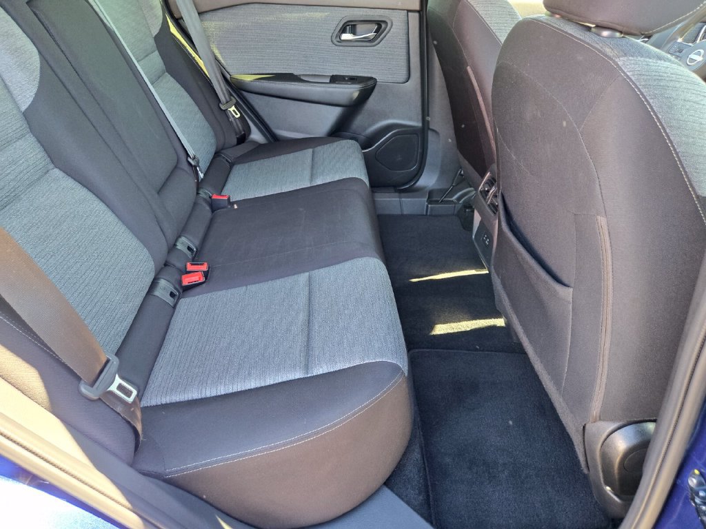 Certified 2023 Nissan Rogue SV FWD image 20