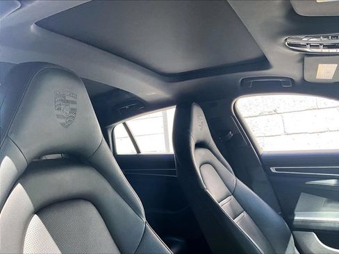 Certified 2023 Porsche Panamera 4 Platinum Edition AWD/4WD image 27