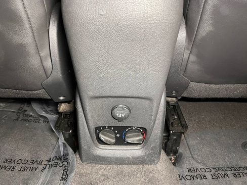 Used 2017 Ford Transit Connect Titanium FWD image 35