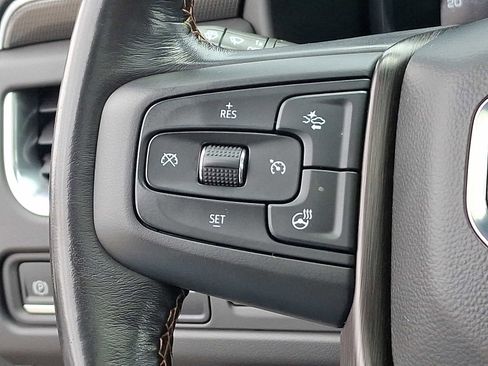 Used 2022 GMC Yukon AT4 image 24