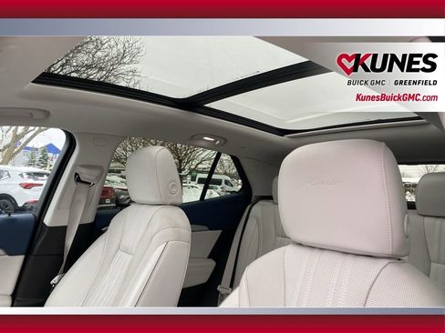New 2025 Buick Envision Avenir image 18
