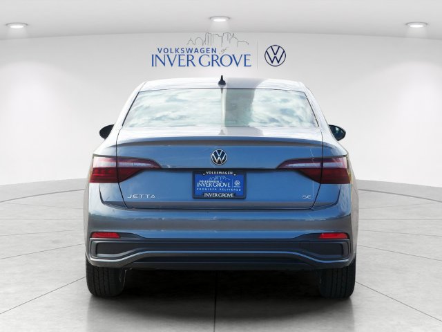 Certified 2023 Volkswagen Jetta SE FWD image 6
