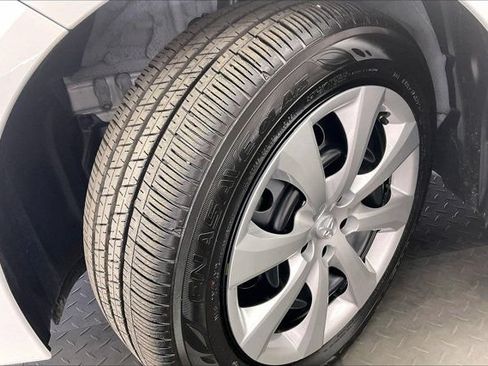 Used 2026 Toyota Corolla LE FWD image 34