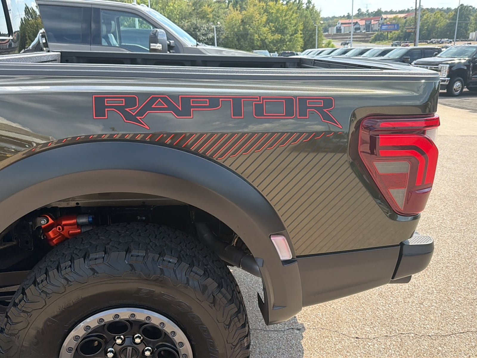 Used 2024 Ford F150 Raptor AWD/4WD image 7