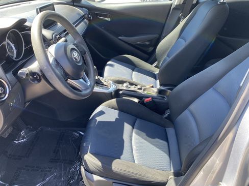 Used 2018 Toyota Yaris iA FWD image 10