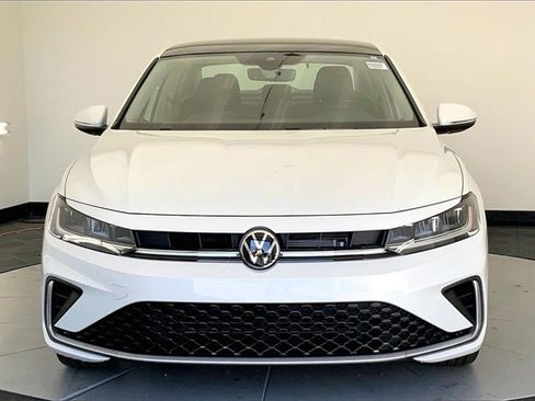 New 2026 Volkswagen Jetta SEL image 3