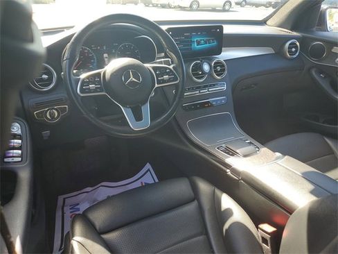 Used 2021 Mercedes-Benz GLC 300 4MATIC image 9