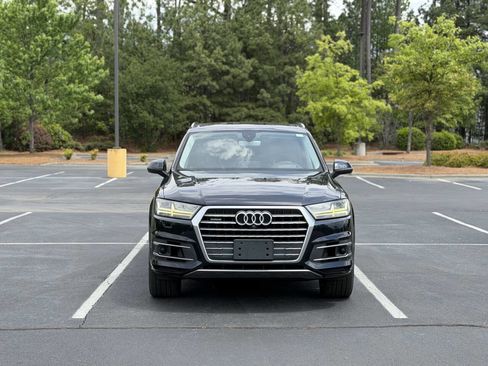Used 2017 Audi Q7 3.0T Prestige w/ Prestige Package image 2