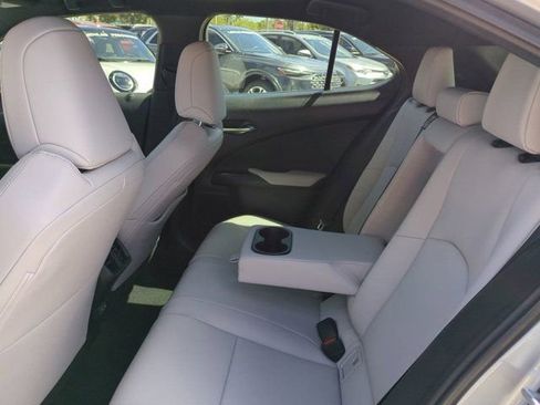 New 2026 Lexus UX 300h FWD image 13