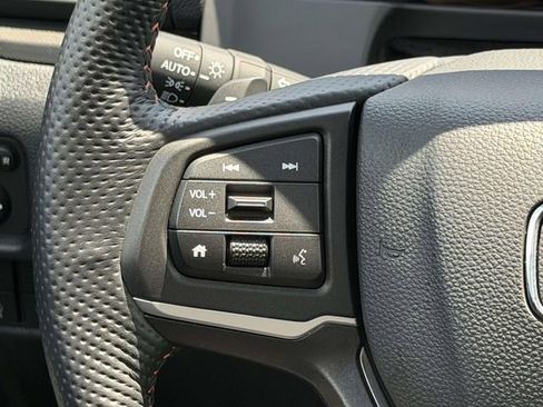 Certified 2025 Honda Ridgeline TrailSport image 15