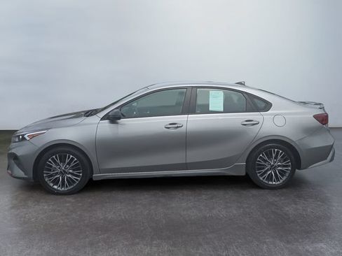 Used 2023 Kia Forte GT-Line FWD image 2