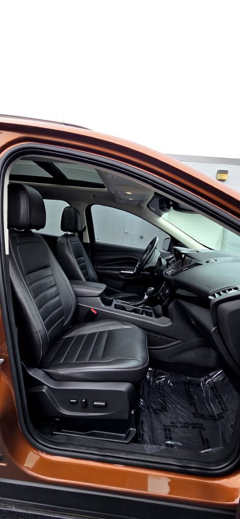 Used 2017 Ford Escape Titanium w/ Canadian Touring Package AWD/4WD image 10