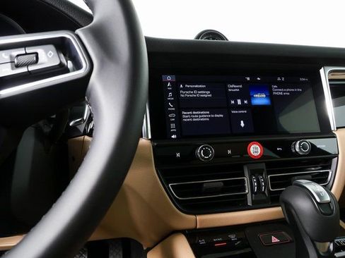 New 2026 Porsche Macan image 13