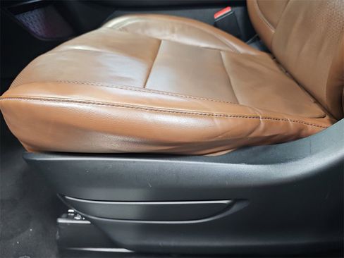 Used 2020 Lincoln Aviator Reserve w/ Elements Package Plus image 28