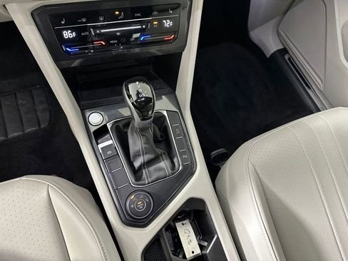 Used 2024 Volkswagen Tiguan SE R-Line image 20