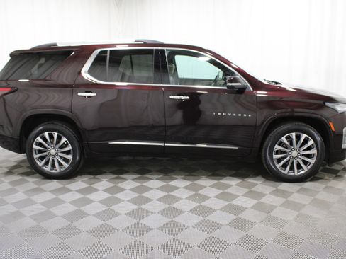Used 2023 Chevrolet Traverse Premier image 33