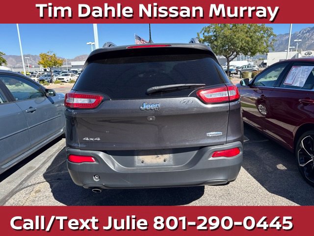 Used 2016 Jeep Cherokee Latitude AWD/4WD image 13