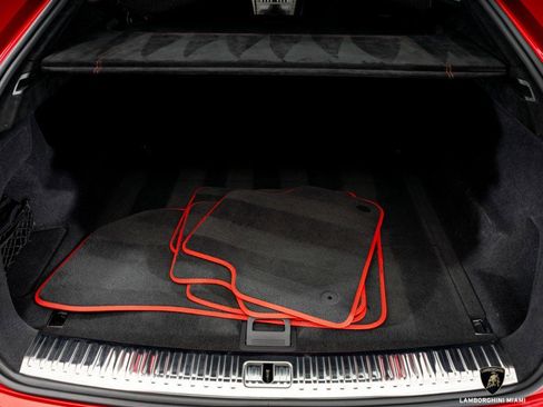 Used 2023 Lamborghini Urus Performante image 21