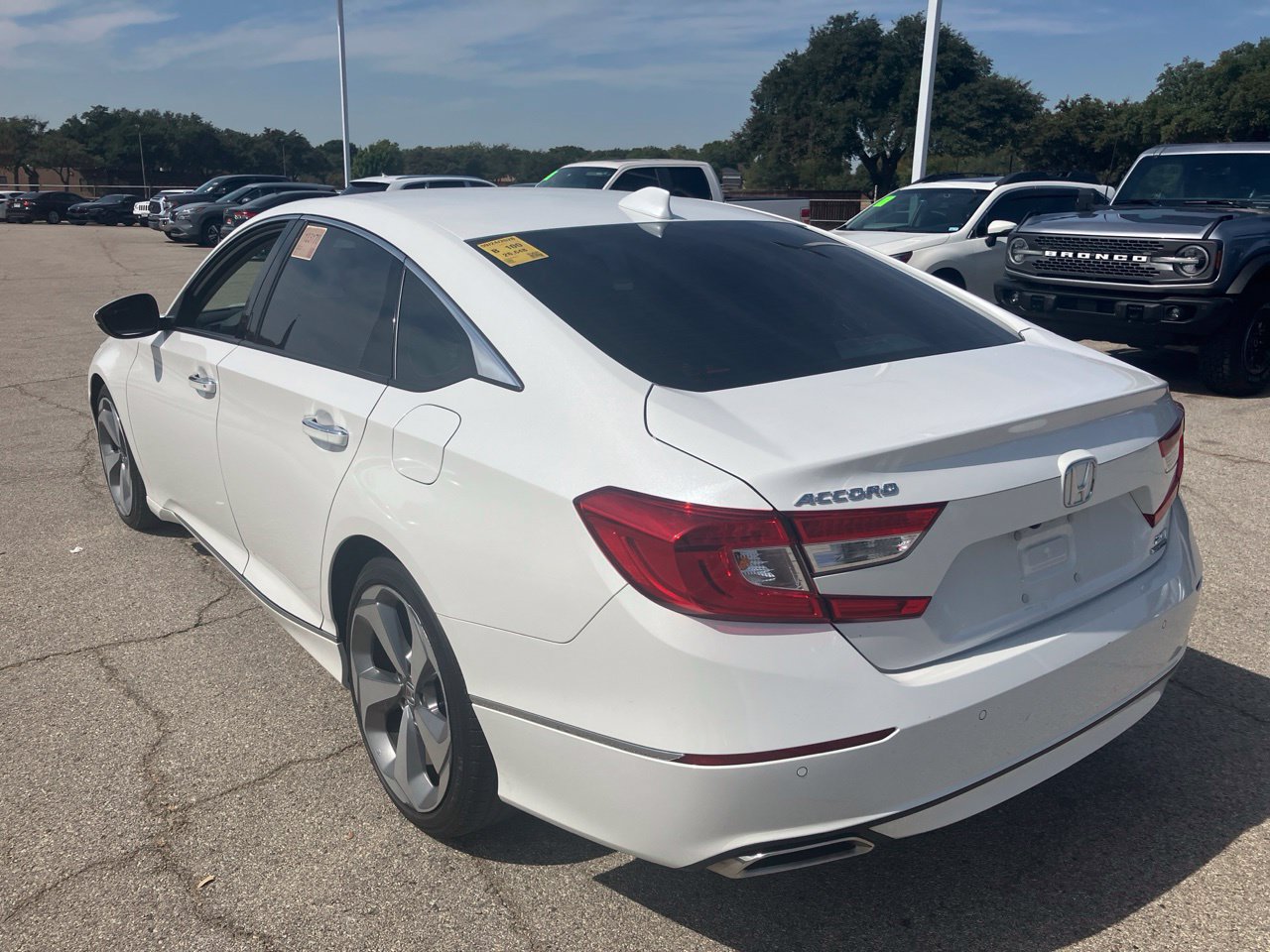 Used 2020 Honda Accord Touring image 6