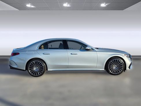 Used 2026 Mercedes-Benz E 350 Sedan image 8