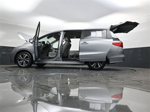 Used 2024 Honda Odyssey Touring image 43