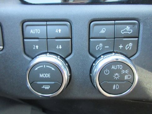 New 2026 GMC Sierra 2500 SLT w/ SLT Premium Package image 18