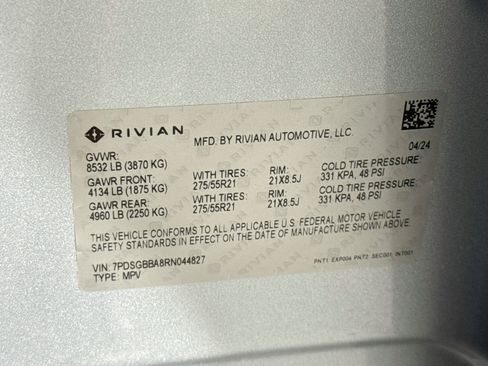 Used 2024 Rivian R1S Adventure AWD/4WD image 35