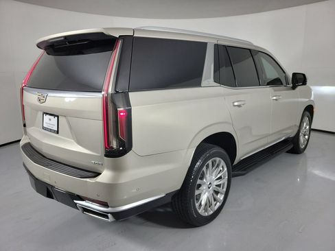 Used 2021 Cadillac Escalade Premium Luxury w/ Performance Package RWD image 3