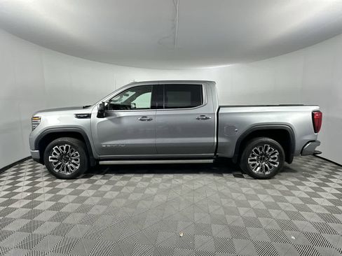 Used 2025 GMC Sierra 1500 Denali Ultimate AWD/4WD image 32