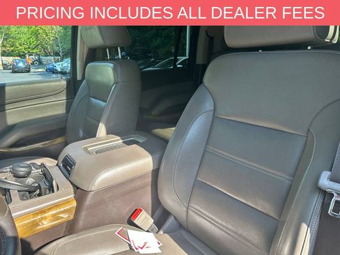 Used 2017 GMC Yukon XL Denali w/ Open Road Package AWD/4WD image 15