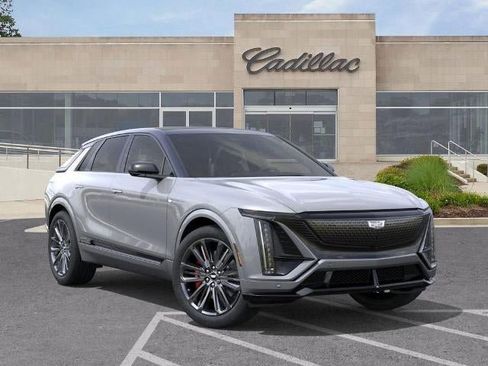 New 2026 Cadillac Lyriq V AWD/4WD image 7
