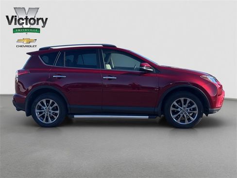 Used 2018 Toyota RAV4 Limited image 7