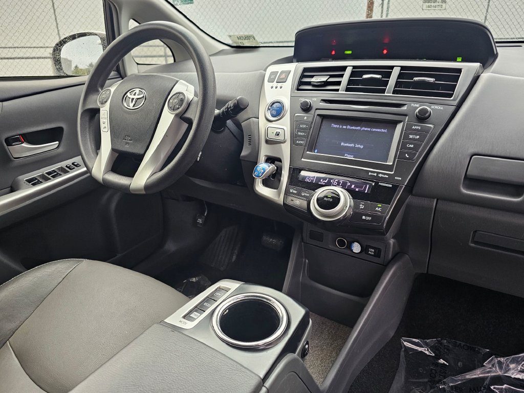 Used 2012 Toyota Prius V Three FWD image 11