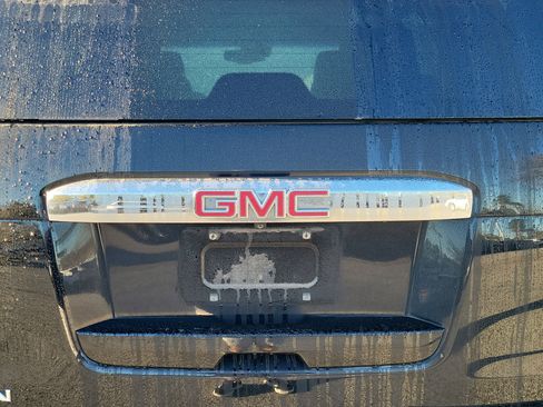 Used 2016 GMC Yukon Denali w/ Open Road Package image 18