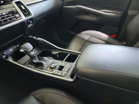Certified 2022 Kia Sorento X-Line EX AWD/4WD image 10