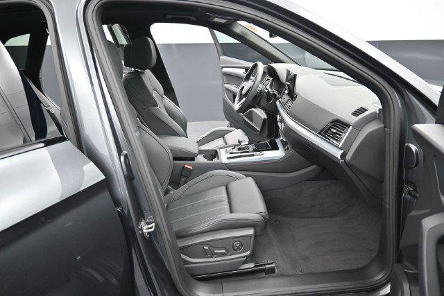 Used 2024 Audi Q5 2.0T Premium Plus w/ Premium Plus Package AWD/4WD image 34