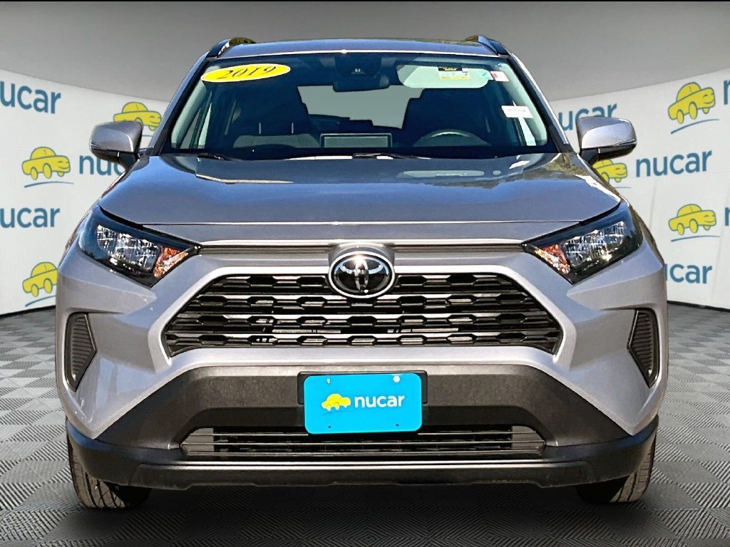 Used 2019 Toyota RAV4 LE w/ Carpet Mat Package AWD/4WD image 2