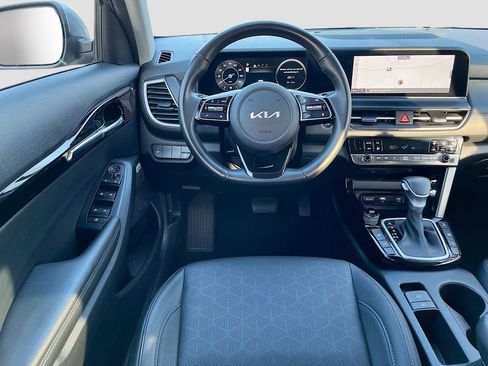 Certified 2024 Kia Seltos SX image 22